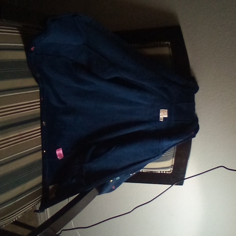 Sweater - Picture 2 of 2